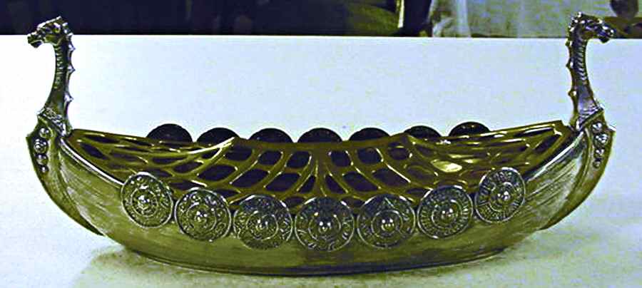 900 (Sterling, Hollowware) Viking Boat Centerpiece by Gorham Silver-1