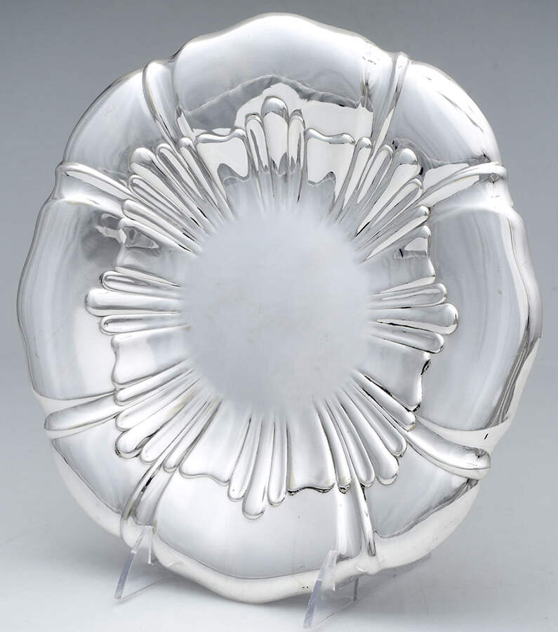 Y1073 (Silverplate, Hollowware) Silverplate Sandwich Plate by Gorham Silver-1