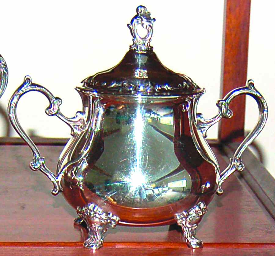 YC1551 (Silverplate, Hollowware) Sugar Bowl & Lid by Gorham Silver-1