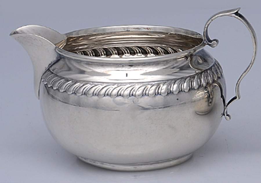 913 (Sterling, Hollowware) Mini Creamer by Gorham Silver-1