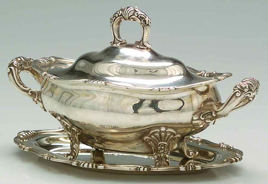 582 (Sterling, Hollowware) Footed Sauce Boat with Lid & Underplate by Gorham Silver-1