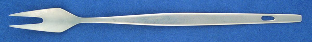 GEN17 Solid Serving Fork by Gense-1