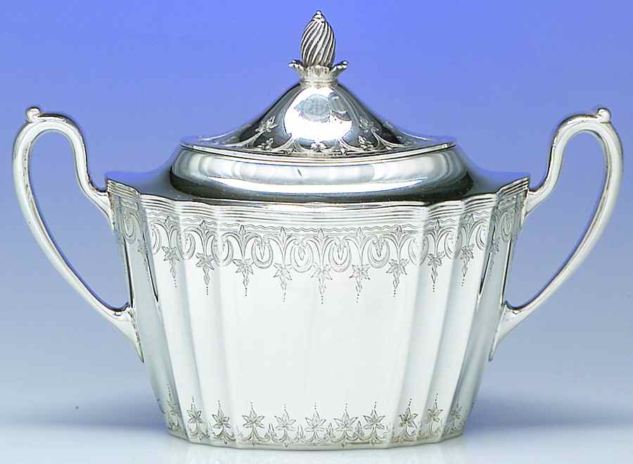 6772 (Sterling, Hollowware) Sugar Bowl & Lid by Graff Washbourn & Dunn-1