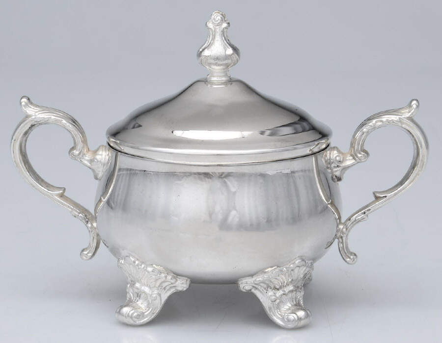 Chantilly (Slvp, Hollowware, Newer) Sugar Bowl & Lid by Gorham Silver-1