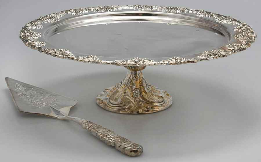 Vineyard (Silverplate, Hollowware) Cake Stand/Pedestal with Server by Godinger-1