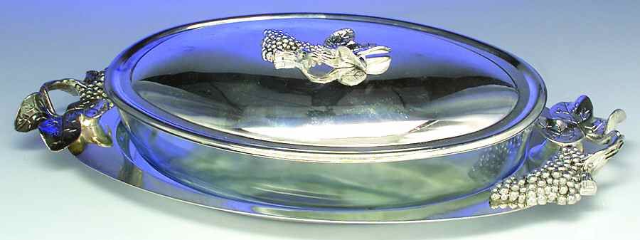 Grape (Silverplate, Hollowware) 3 Quart Glass Oval Casserole w/Slvpt Lid & Undplt by Godinger-1