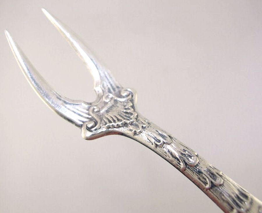 GS88 (Sterling) Oyster Fork by Gorham Silver-1