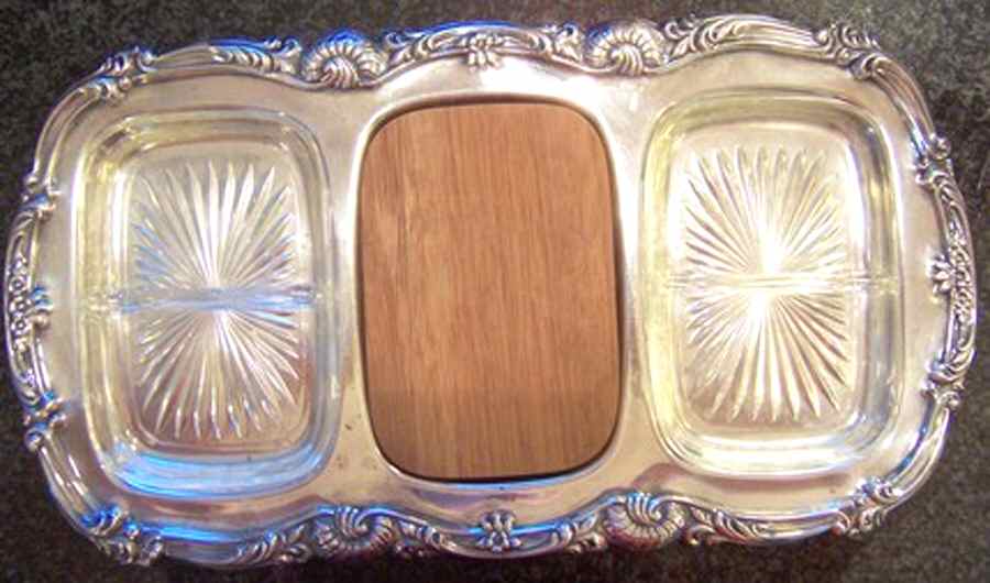 YB157 (Silverplate, Hollowware) Medium 3-PartPlatter with Wood Insert by Gorham Silver-1