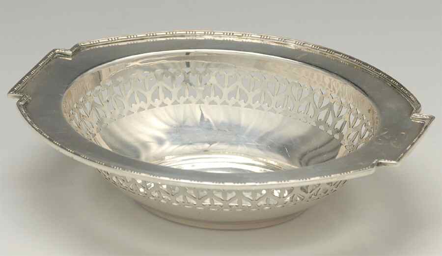 A8746 (Sterling, Hollowware) 7" Oval Bowl by Gorham Silver-1