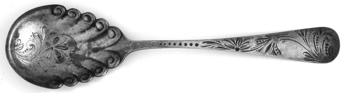 GS92 (Sterling) Spoon-Sugar Shell/Bright Cut by Gorham Silver-1