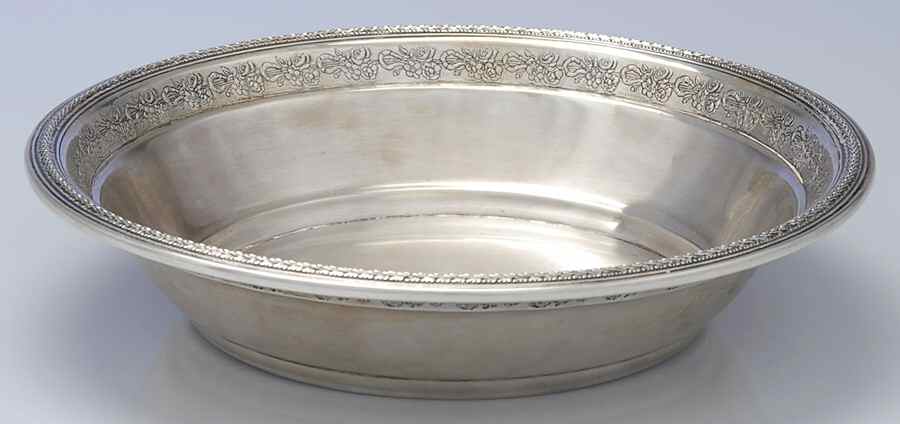 A12751 (Sterling, Hollowware) 10" Round Vegetable Bowl by Gorham Silver-1