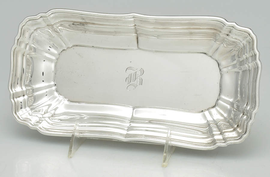 586 (Sterling, Hollowware) 9" Bread Tray by Gorham Silver-1