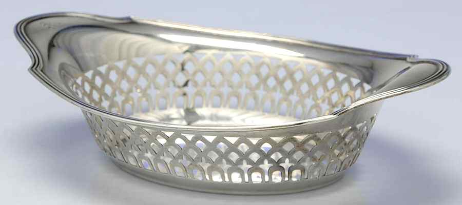 Plymouth-Large (Sterling, Hollowware) Master Nut Dish by Gorham Silver-1