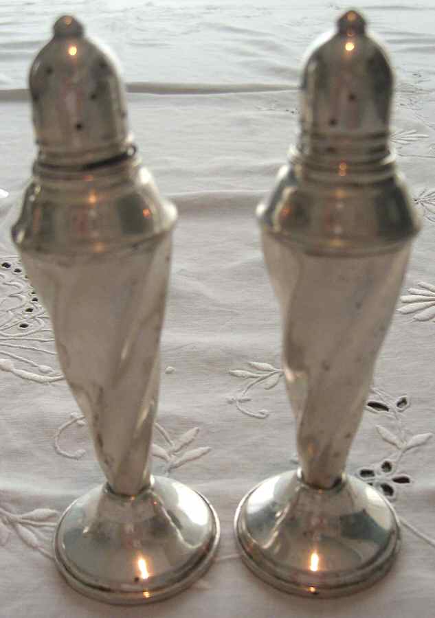 GAM2 (Sterling, Hollowware) Weighted Salt and Pepper Set by Garden Silversmiths-1