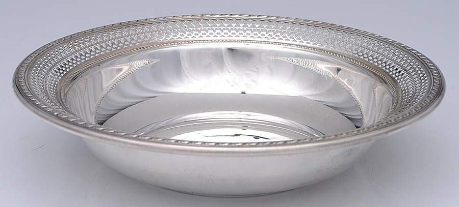 A12687 (Sterling, Hollowware) 9" Pierced Round Vegetable Bowl by Gorham Silver-1