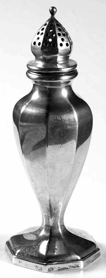 3662 (Sterling, Hollowware) Pepper Shaker by Gorham Silver-1
