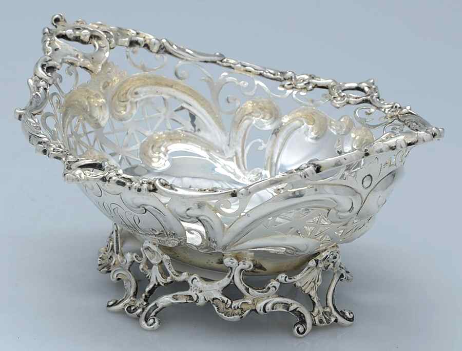 921 (Sterling, Hollowware) Sterling Footed Bon Bon Bowl by Gorham Silver-1