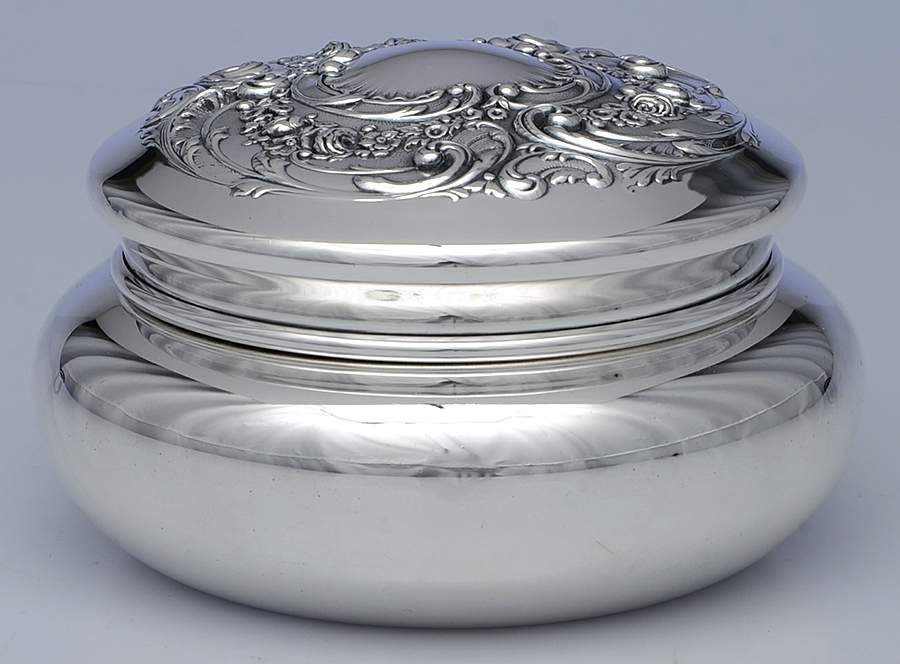 100 (Sterling, Hollowware) Solid Powder Box & Lid by Gorham Silver-1