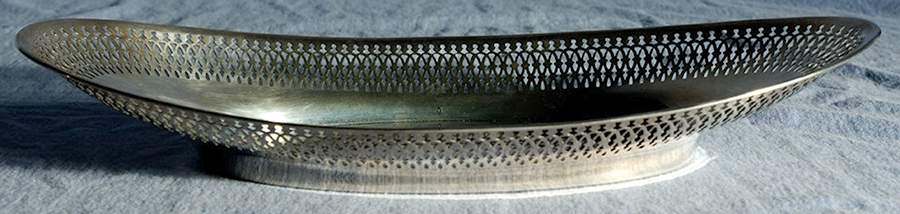 4463A (Silverplate, Hollowware) Bread Tray by Gorham Silver-1