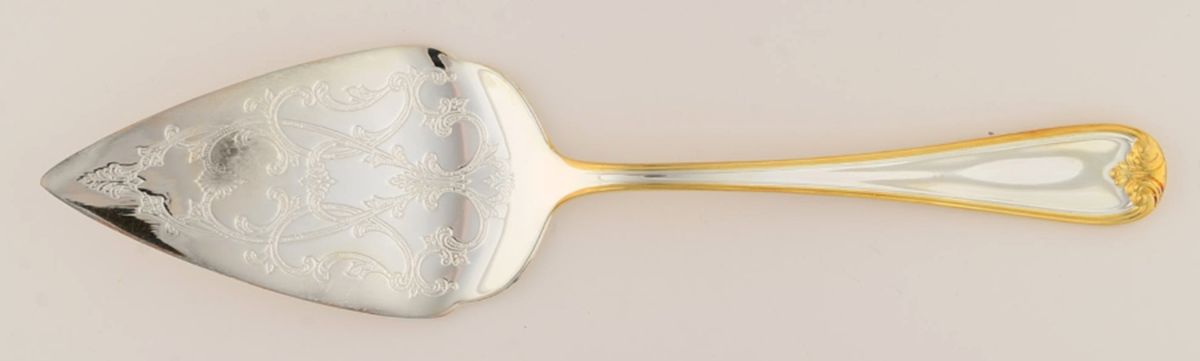 Heritage (Gold Accent) Solid Pie Server by Gorham Silver-1