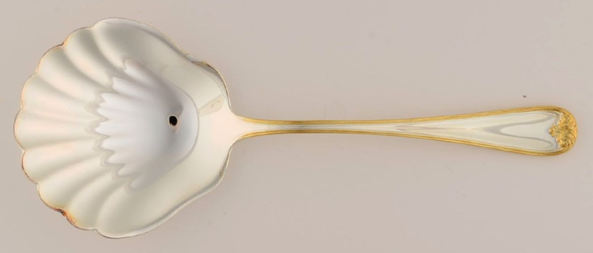 Heritage (Gold Accent) Solid Shell Berry/Casserole Spoon by Gorham Silver-1