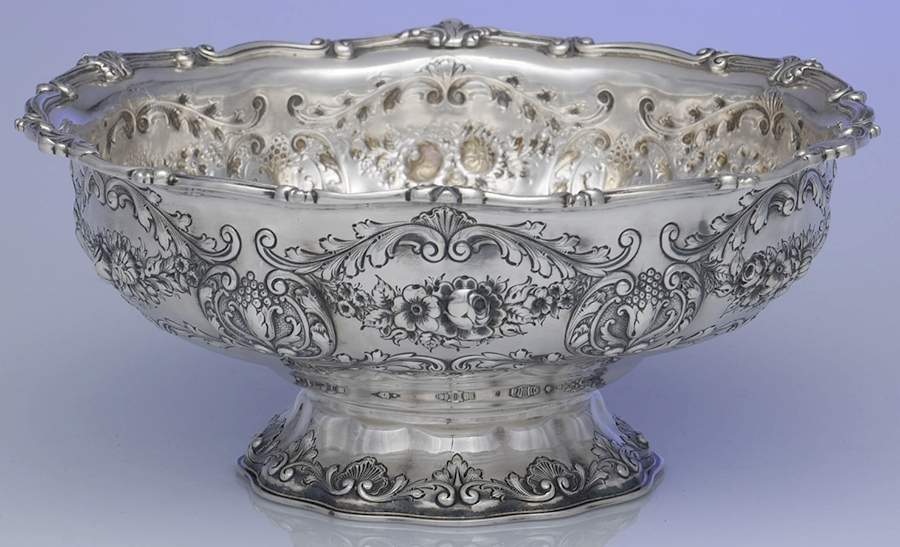 A3765 (Sterling, Hollowware) 10" Round Pedestal Centerpiece by Gorham Silver-1