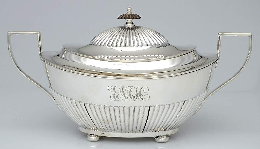 A890 (Sterling, Hollowware) Tureen & Lid by Gorham Silver-1