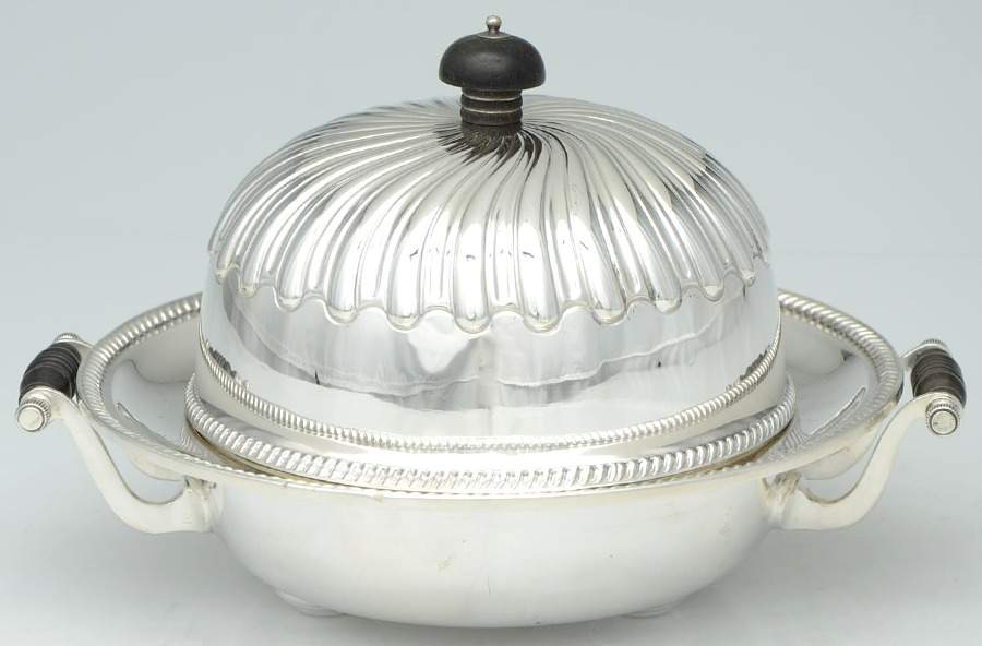 7324 (Silverplate, Hollowware) Round Covered Butter with Glass Liner by Goldsmiths & Silversmiths Co. Ltd.-1