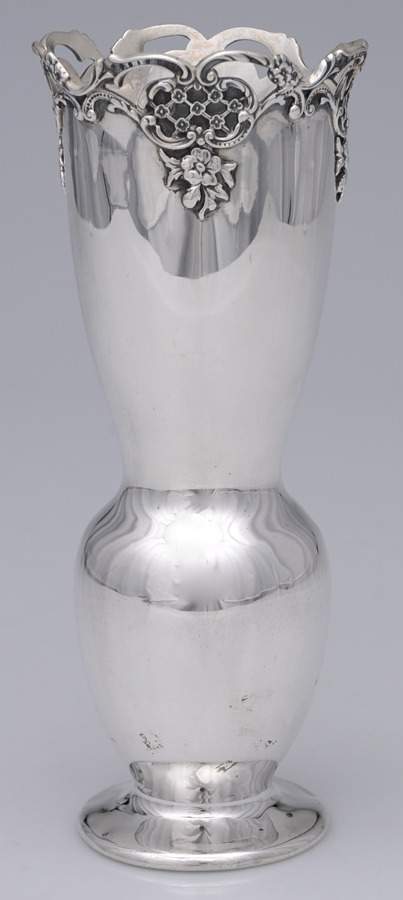 A4081 (Sterling, Hollowware) 7" Vase by Gorham Silver-1