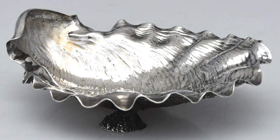 Narragansett (Sterling, Hollowware) 4" Shell Shape Bon Bon by Gorham Silver-1