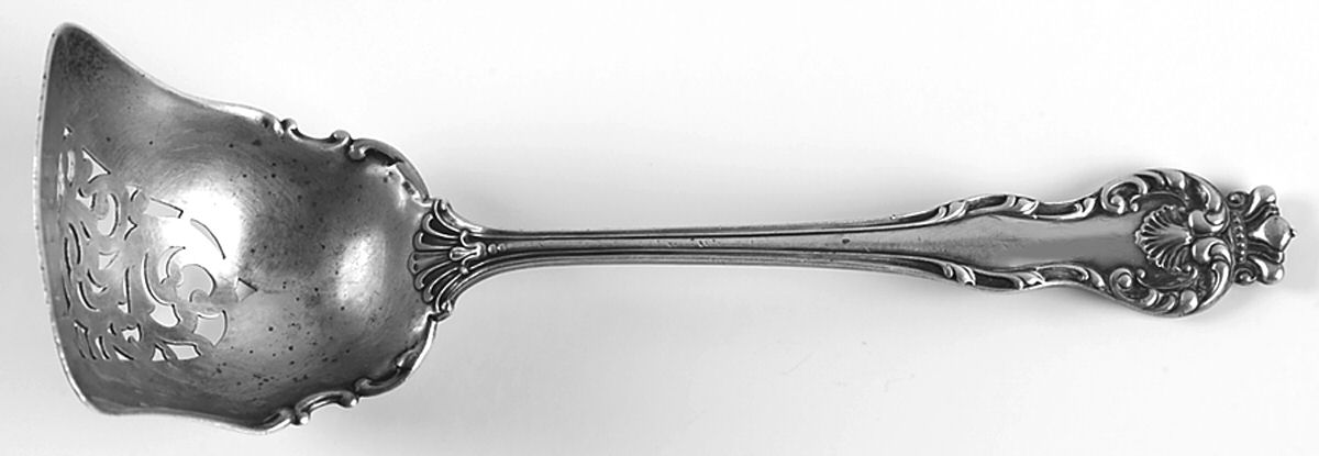 Queen (Sterling, 1893) Solid Berry Serving Scoop by Howard Sterling -1