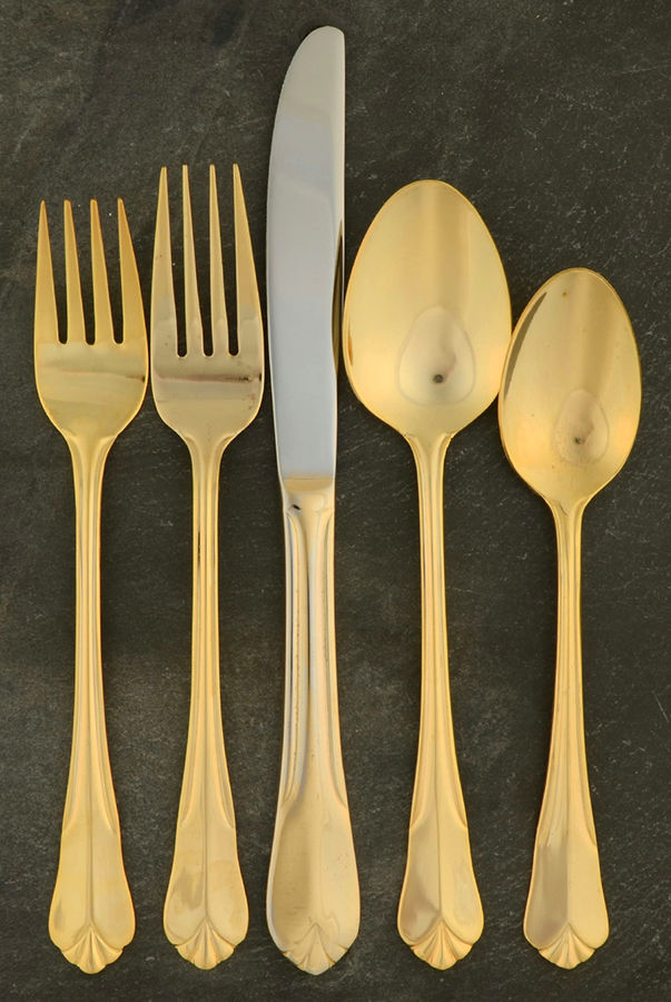 Sophia (Gold Electroplate) 5 Piece Place Setting by Hampton Silversmiths-1