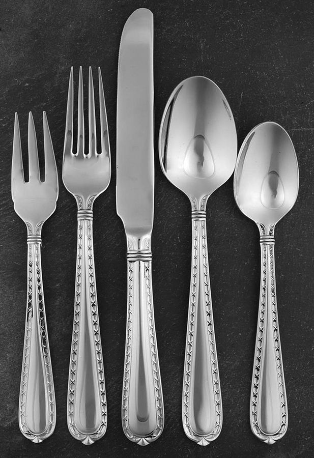 NOBILITY (STAINLESS) 5 Piece Place Setting by Hampton Silversmiths-1