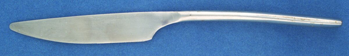 HSV98 (Stainless) New French Solid Knife by Hampton Silversmiths-1
