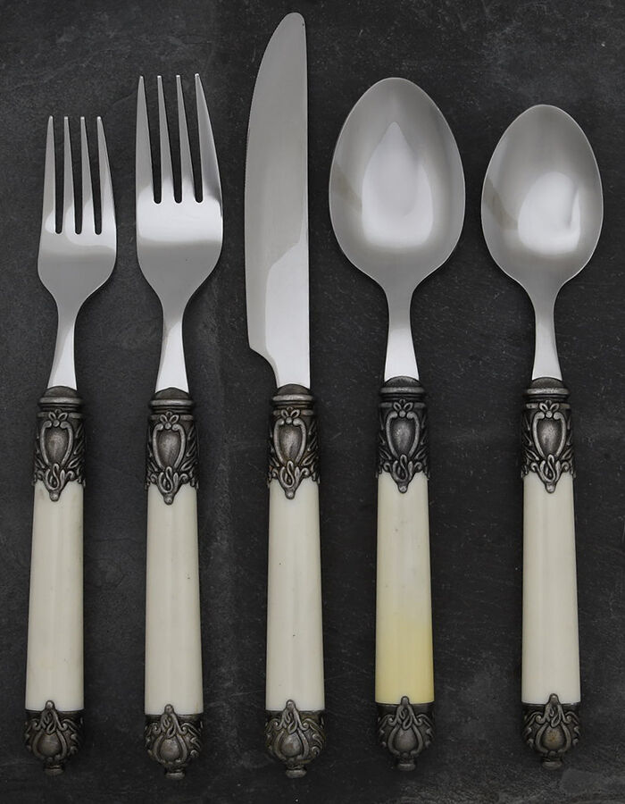 San Remo-White (Stainless) 5 Piece Place Setting by Hampton Silversmiths-1