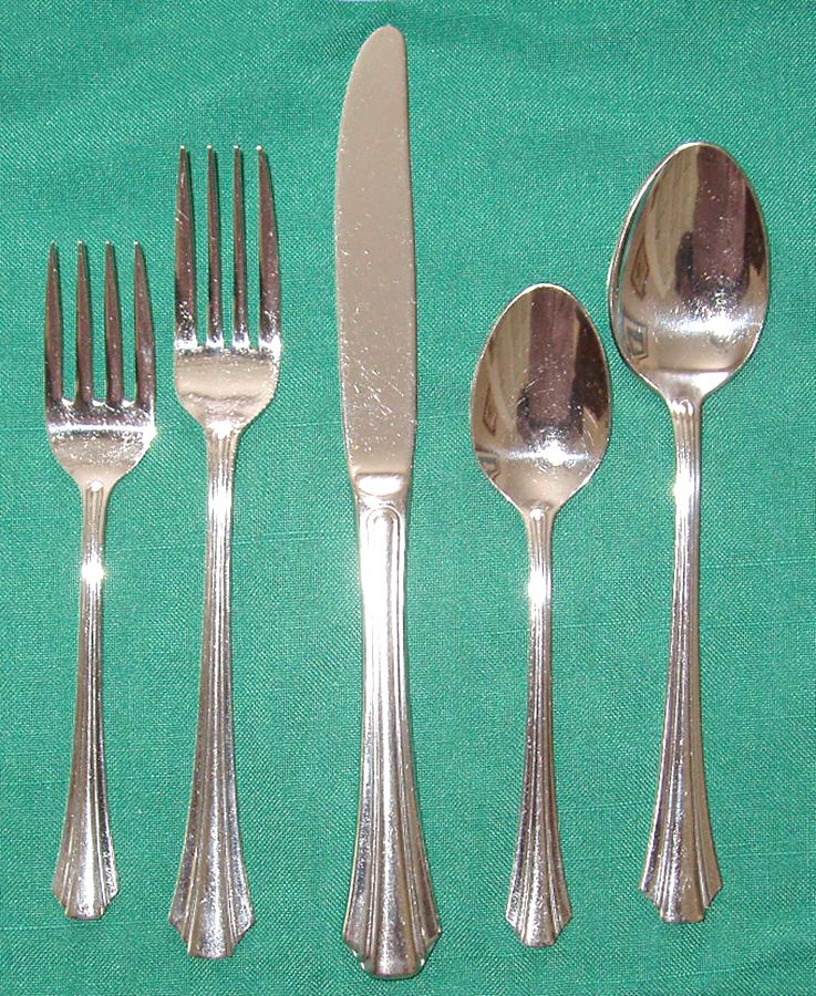 HRE14 (Stainless) Place/Oval Soup Spoon by Heritage China-1