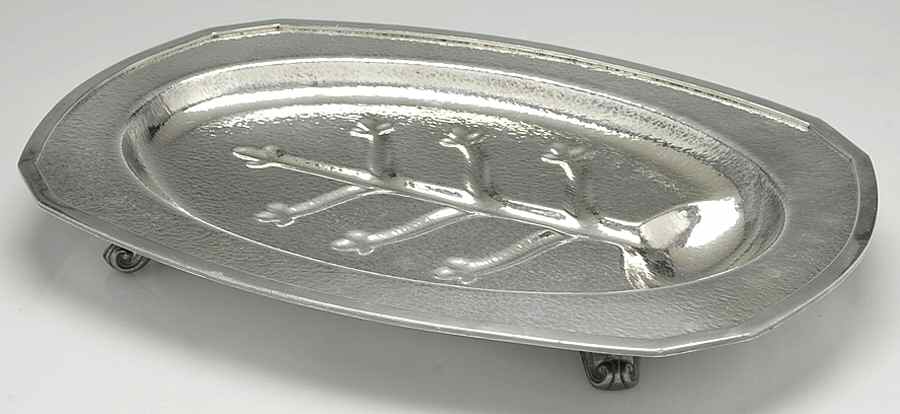 02508 (Silverplate, Hollowware) Meat Platter with Well Tree by Homan-1