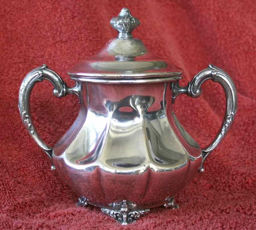 3628 (Silverplate, Hollowware) Sugar Bowl & Lid by Homan-1