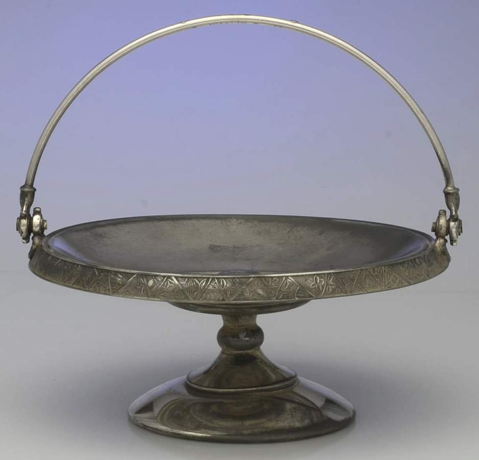 1035 (Silverplate, Hollowware) 8" Handled Basket by Hartford-1