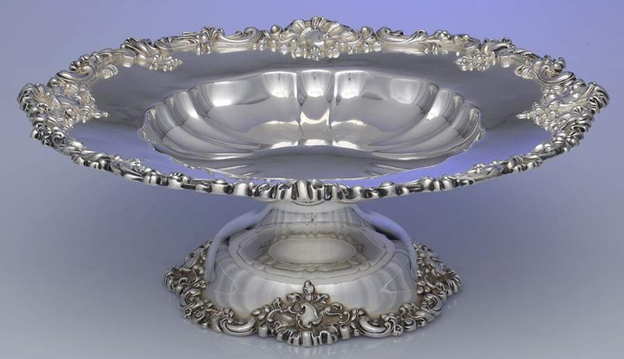 805 (Sterling, Hollowware) 15" Centerpiece Bowl by Durgin-1