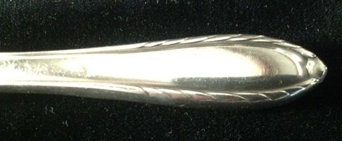 HEN92 (Silverplate) Modern Hollow Knife by J A Henckels (Zwilling)-1