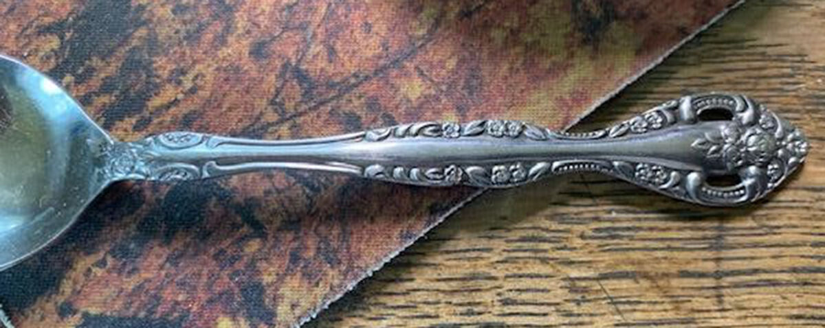 Louis XII (Stainless) Teaspoon by Hull-1