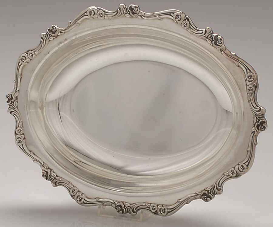 American Rose (Silverplate, Holloware) Footed Plated Oval Vegetable Bowl by International Silver-1
