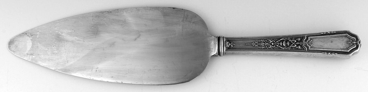 Ancestral (Silverplate, 1924) Pie Server with Silverplate Blade by International Silver-1