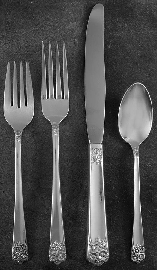 April (Silverplate, 1950) 32 Piece Estate Set by International Silver-1