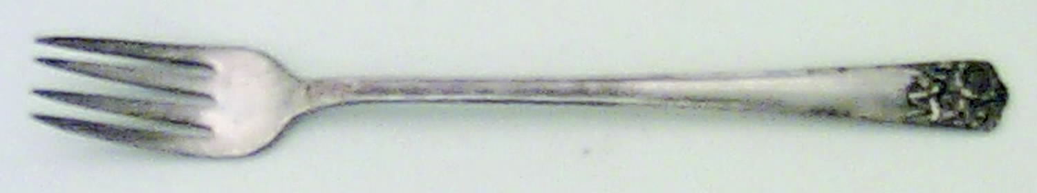 April (Silverplate, 1950) Grille Fork (Viande) by International Silver-1