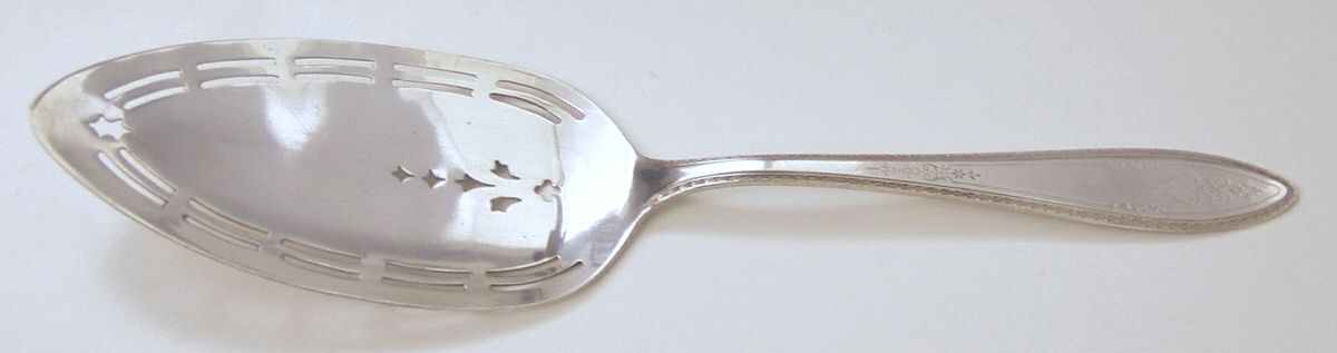 Argosy (Silverplate, 1926) Solid Pierced Pie Server by International Silver-1