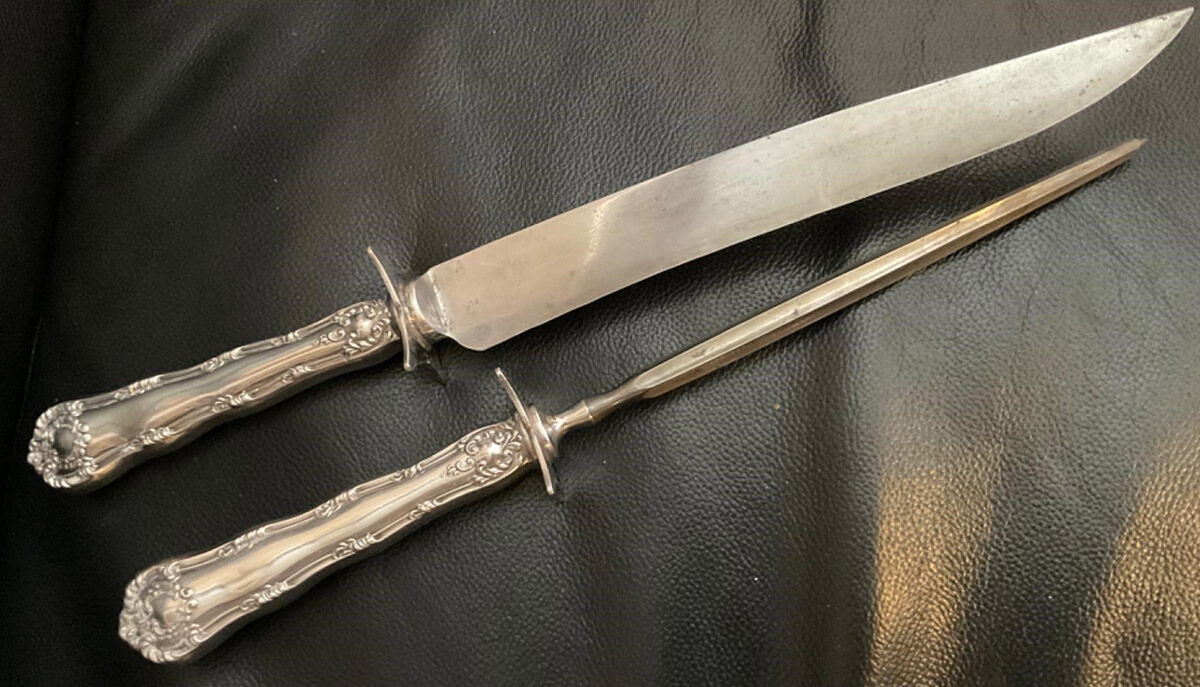 Argyle (Silverplate, 1913) Large Roast Steel Rod Knife Sharpener by International Silver-1
