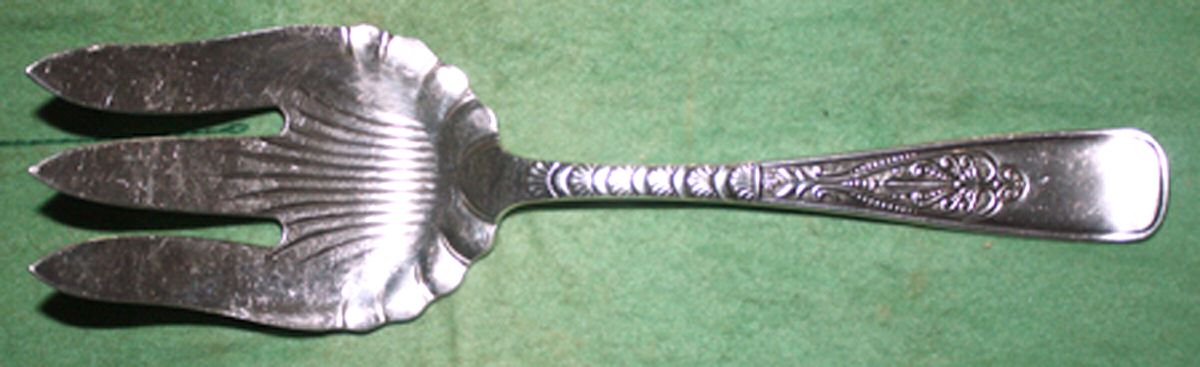Assyrian-Greek (Silverplate, 1889) Solid Salad Serving Fork by International Silver-1