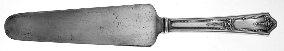 Bouquet-Vendome (Silverplate, 1924) Cake Knife with Silverplate Blade by International Silver-1